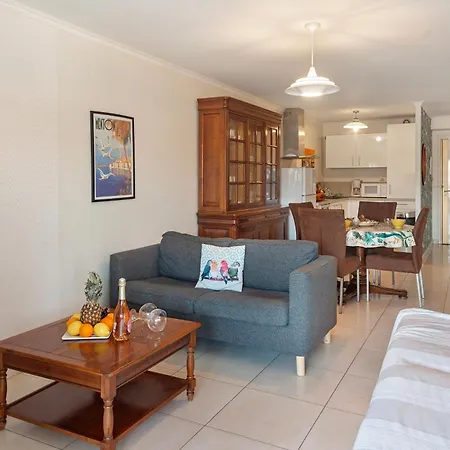 Espace 2000 Garavan - Happy Apartament *